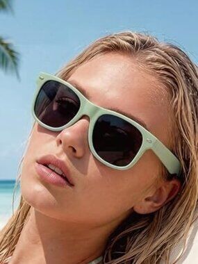 Retro Square Polarized Sunglasses - new in box